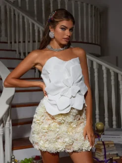 Tops*Mew Mews Fashion Bayard Strapless Flower Top In White